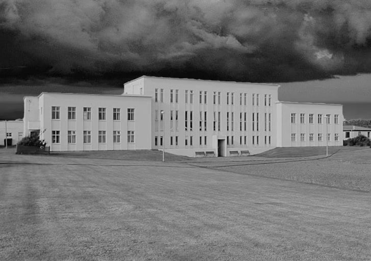 Leiklistarskóli BÍL felldur niður í ár